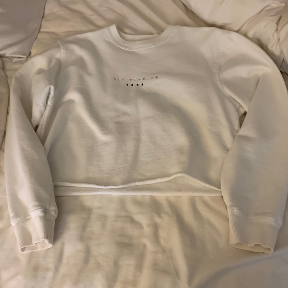 Brandy Melville Cropped sweatshirt